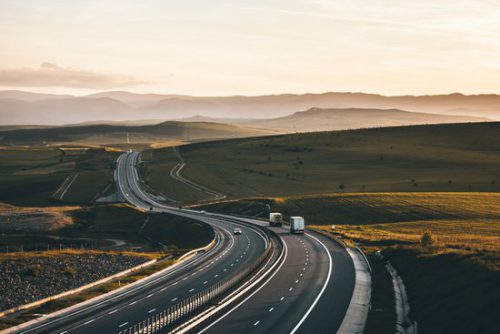 Camiones en la carretera