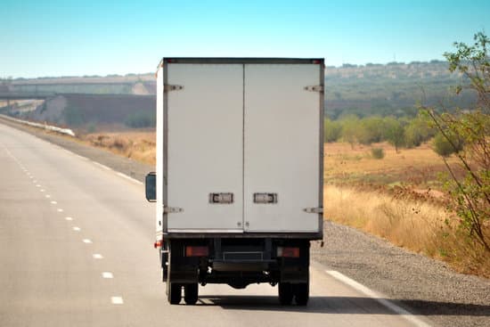 La CETM rechaza la ampliación de la capacidad de carga de los camiones que plantea el Plan de impulso de la automoción