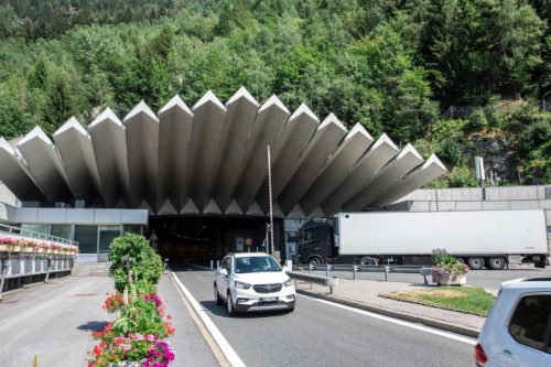 Prohibido el tráfico de camiones Euro 4 en el Túnel de Mont Blanc a partir del 1 de julio