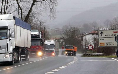 Cerrada al tráfico la N-121 en Irún entre los enlaces de Intxaurreta y Gurutze