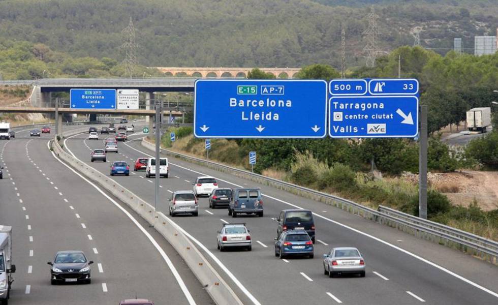 Cataluña levanta la prohibición a la circulación de camiones en la AP-7, AP-2, C-25 y A-2