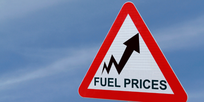 La IRU pide medidas urgentes ante el precio del combustible para evitar la crisis económica