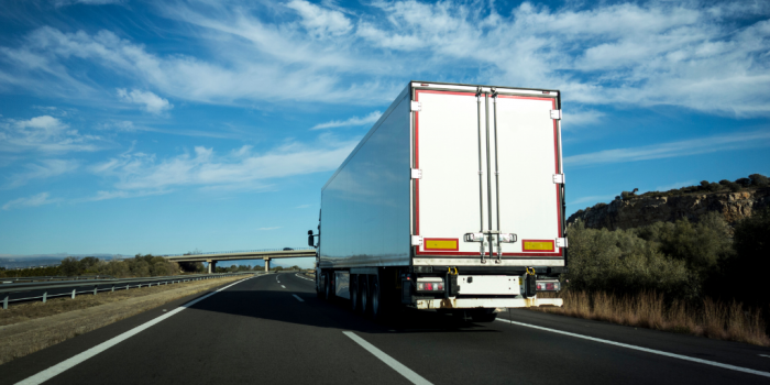 La CETM emplaza a los transportistas a exigir el cumplimiento de la normativa y evitar un paro que solo perjudicará al sector