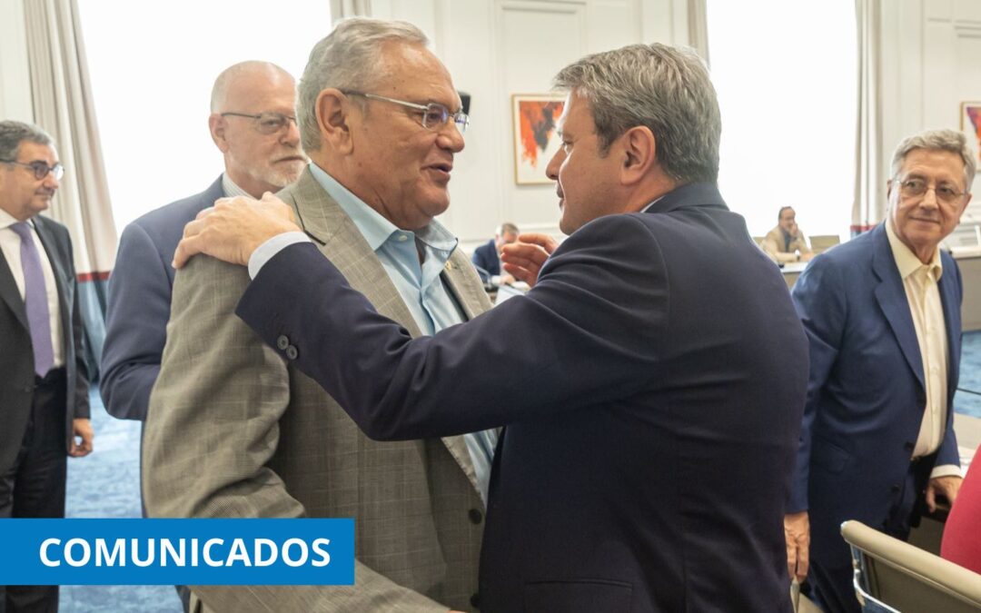 El Ministerio de Transportes rinde homenaje a Ovidio de la Roza y Miguel Ángel Valverde por su trayectoria en el CNTC